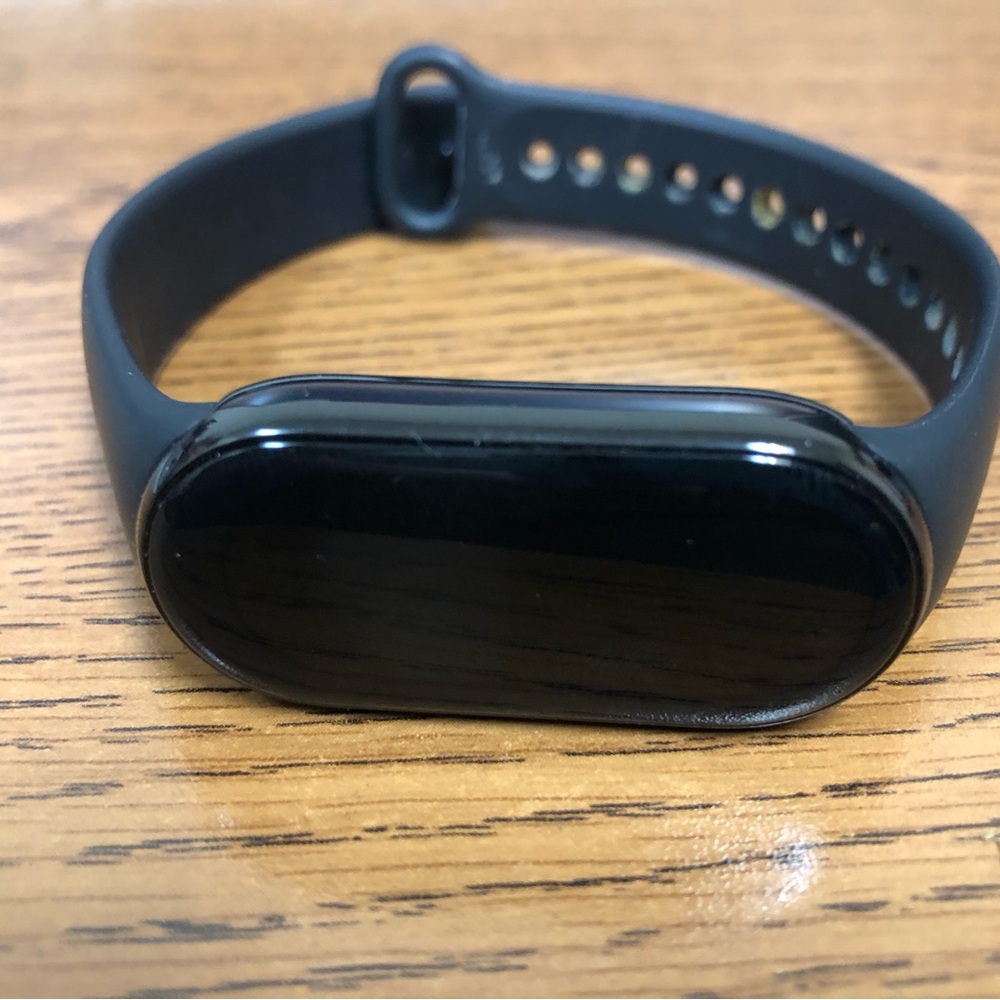 Xiaomi smart band 8 watch